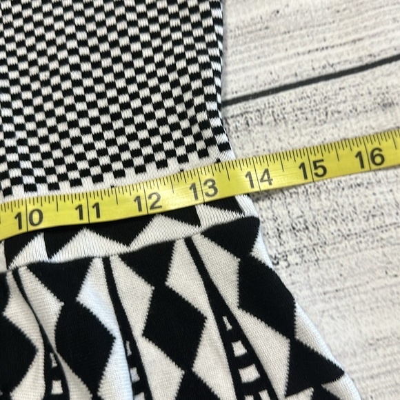 Nina Leonard • Geometric Print Sweater Dress • Sz S - Picture 12 of 13